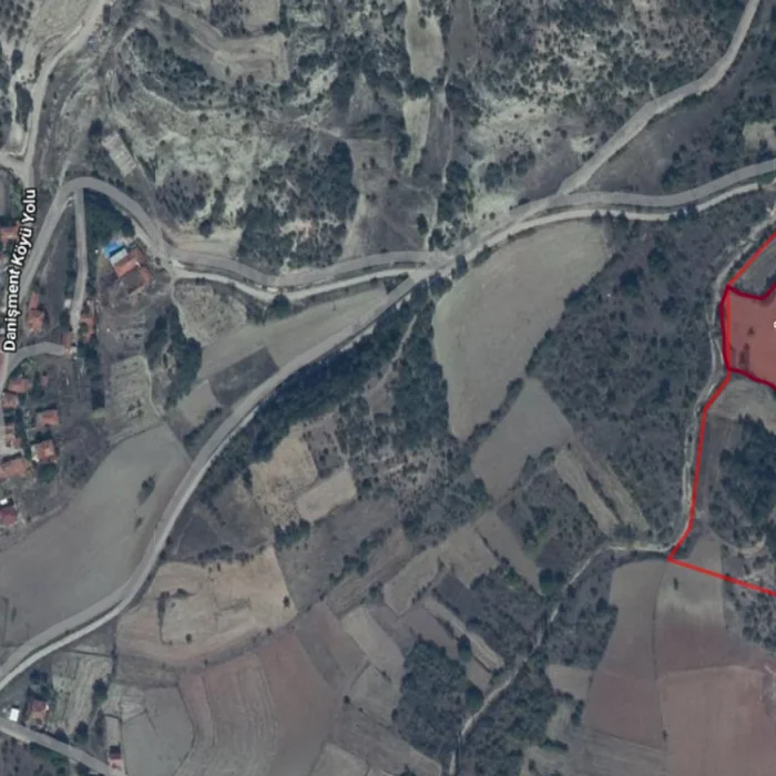 Yenipazar Kösüre Köyü 7330 m² Satılık Tarla